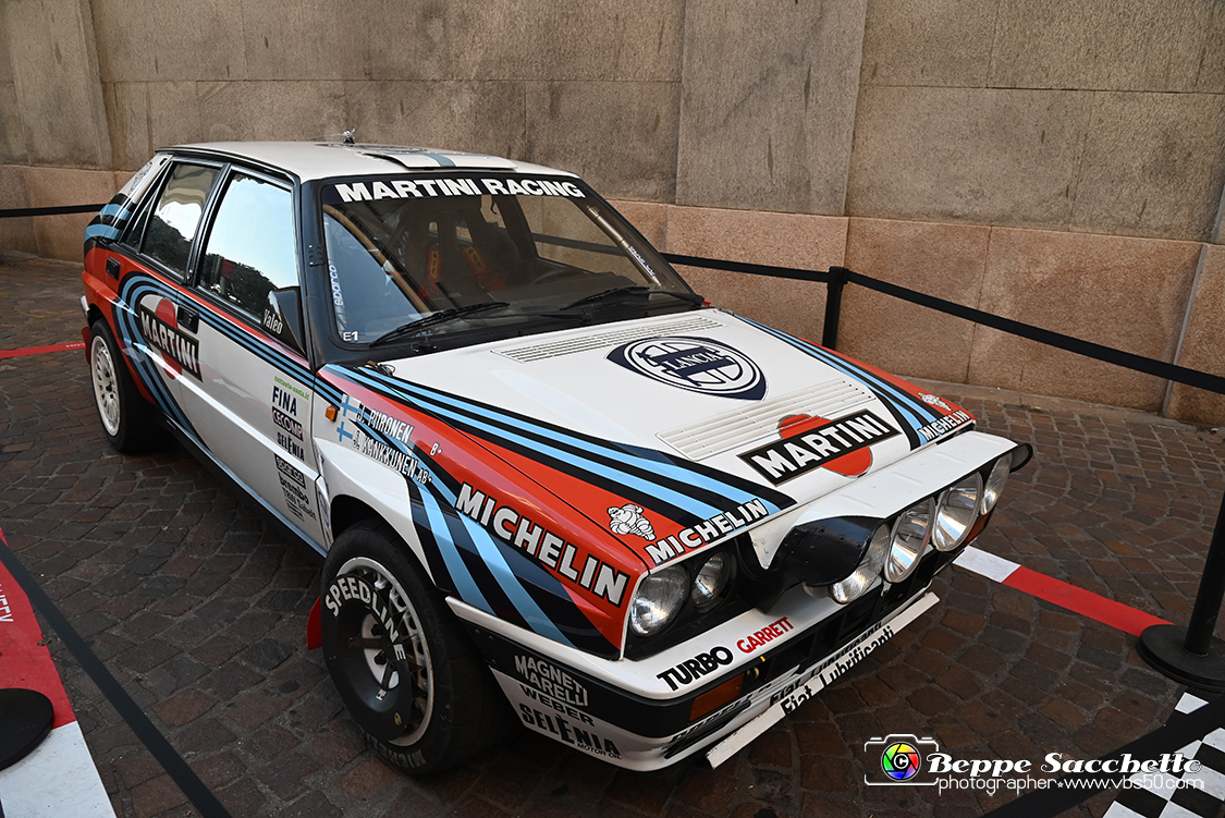 VBS_3777 - Autolook Week - Le auto in Piazza San Carlo.jpg